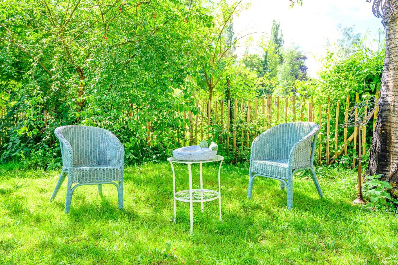 Le Gite Du Jardin Des Secrets Namur Exterior foto